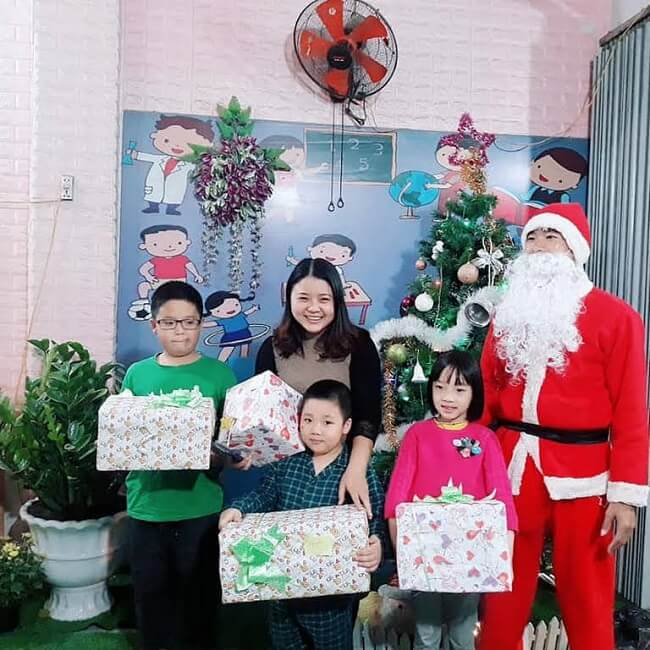 Trung tâm An Phúc Thành tổ chức trao quà giáng sinh cho trẻ tự kỷ